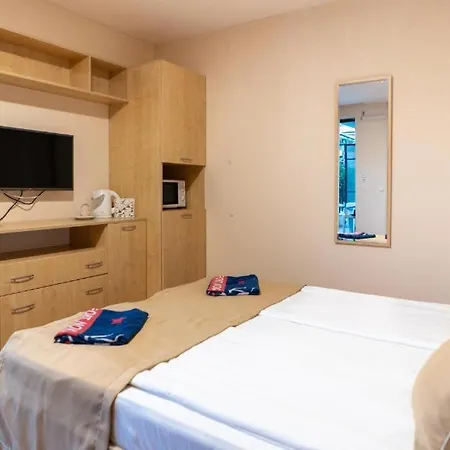 Private In Premier Apartment